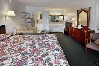 Newport News Inn Номер фото