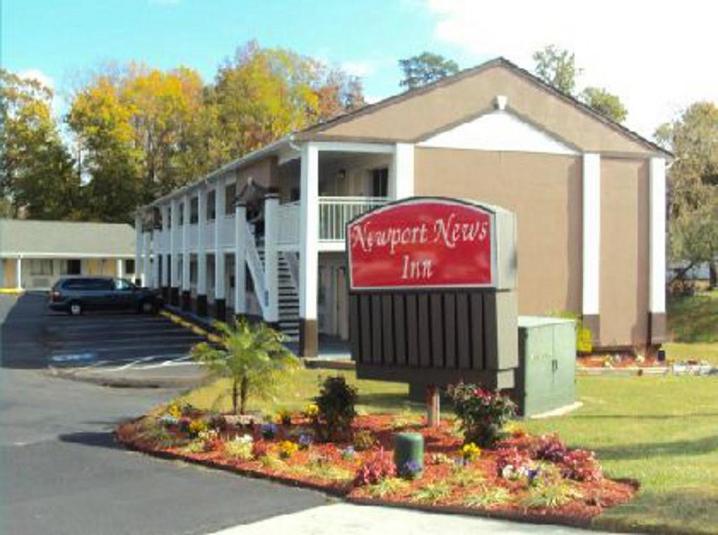 Newport News Inn Екстер'єр фото