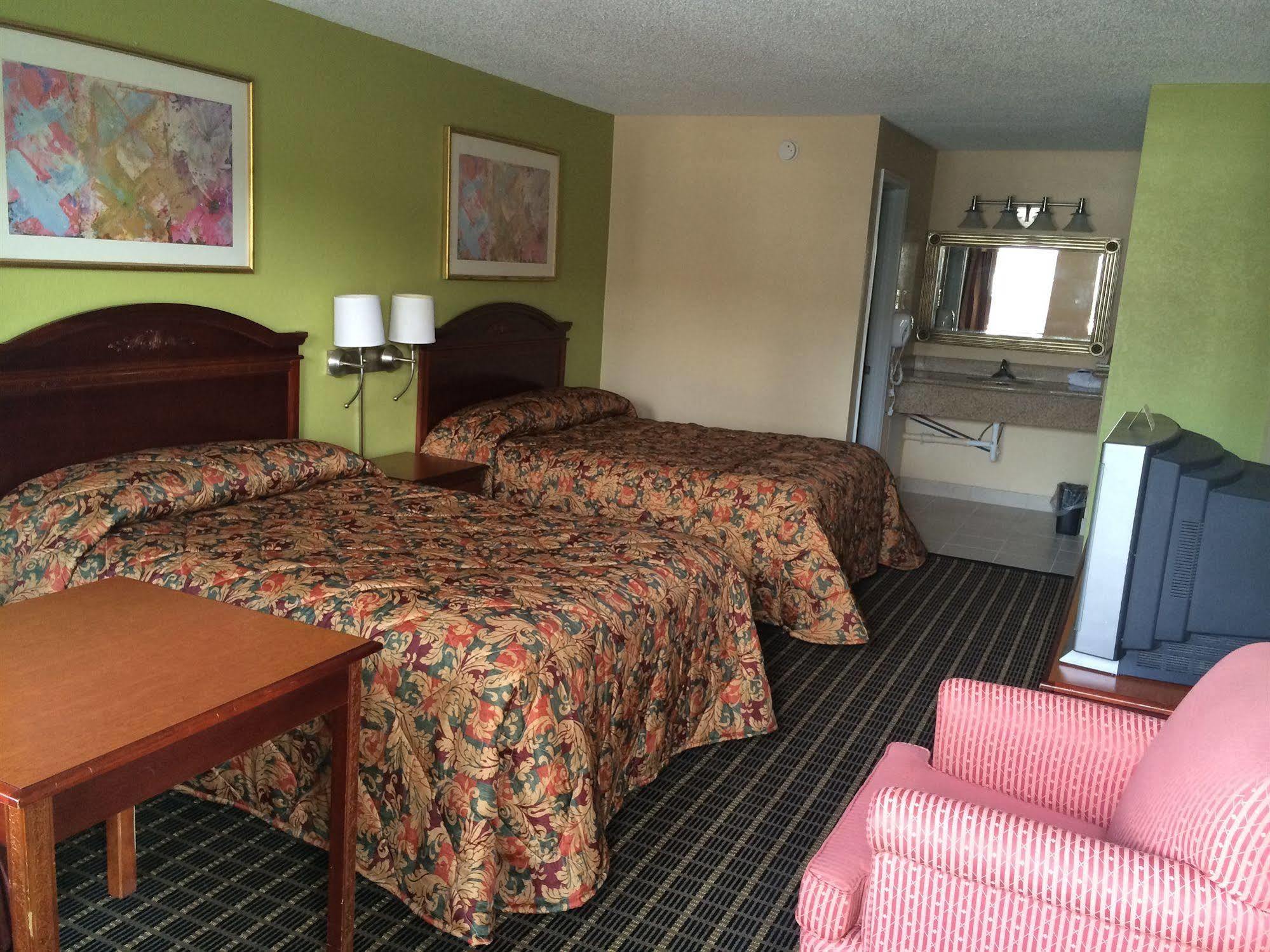 Newport News Inn Екстер'єр фото